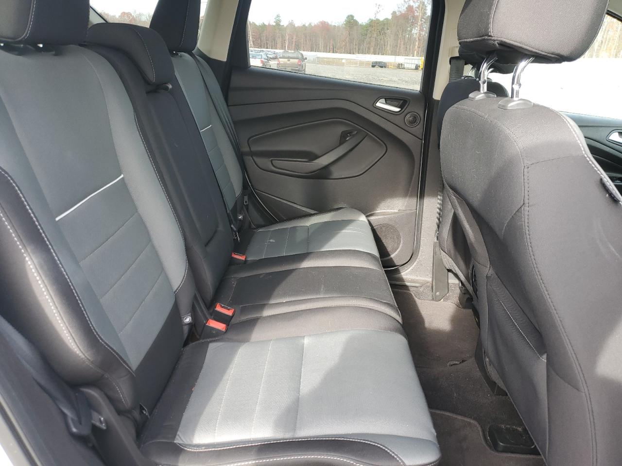 2015 Ford Escape VIN 1FMCU9G91FUB44812 Copart auction photo, normal wear damage thumbnail 11