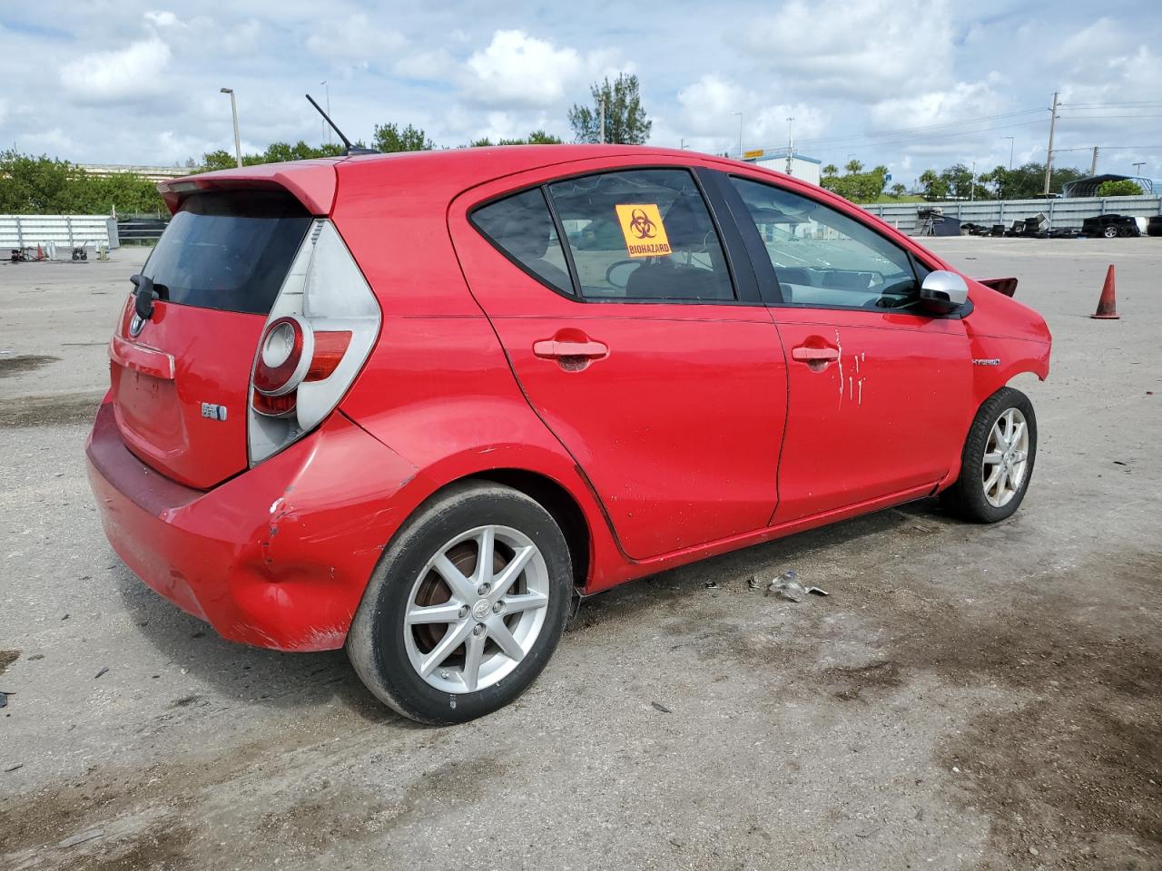 2012 Toyota Prius VIN JTDKDTB3XC1013696 Copart auction photo, front end / rear end damage thumbnail 3