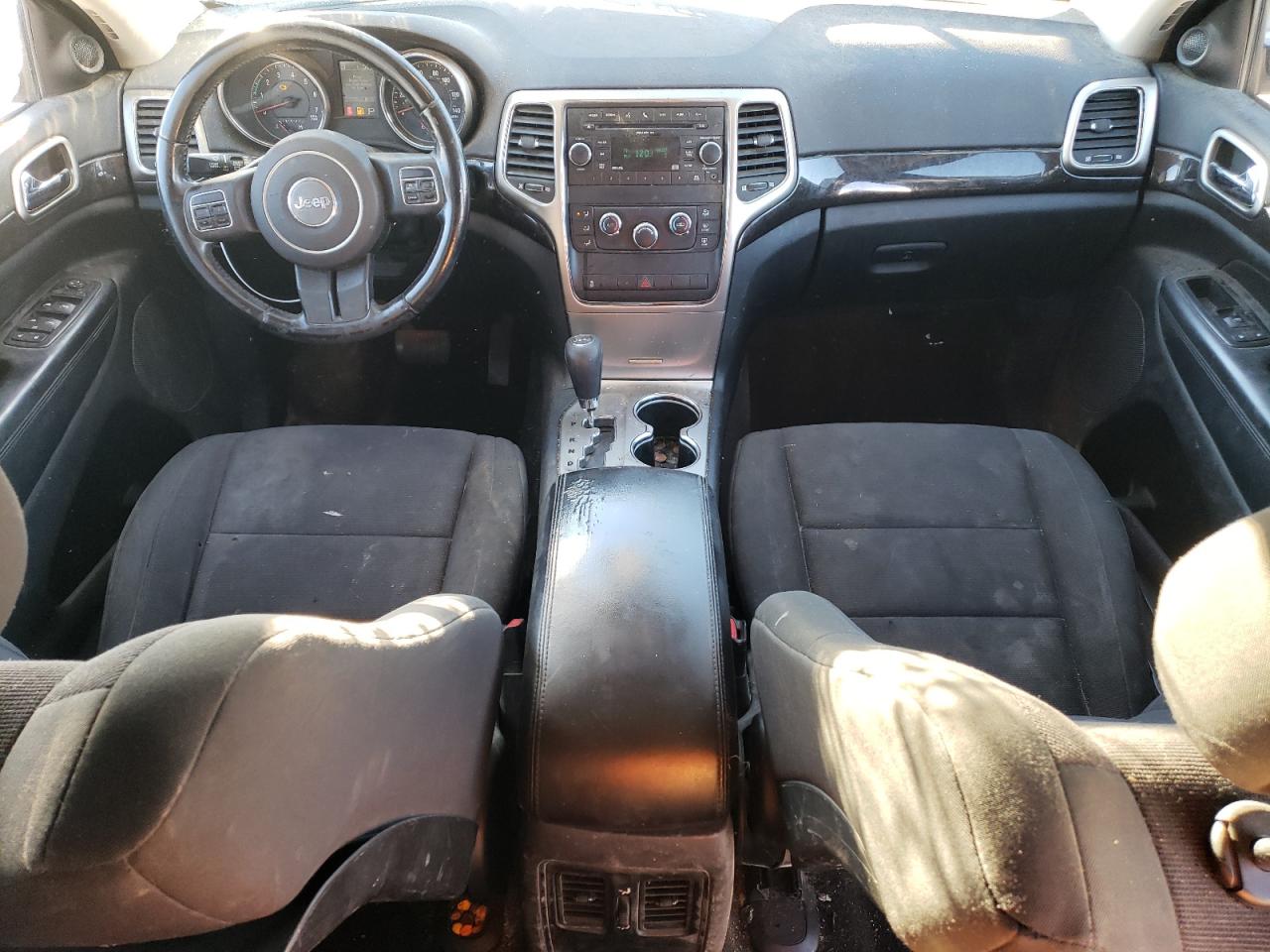 2011 Jeep Grand Cherokee VIN 1J4RR4GG3BC566673 Copart auction photo, front end / side damage thumbnail 8
