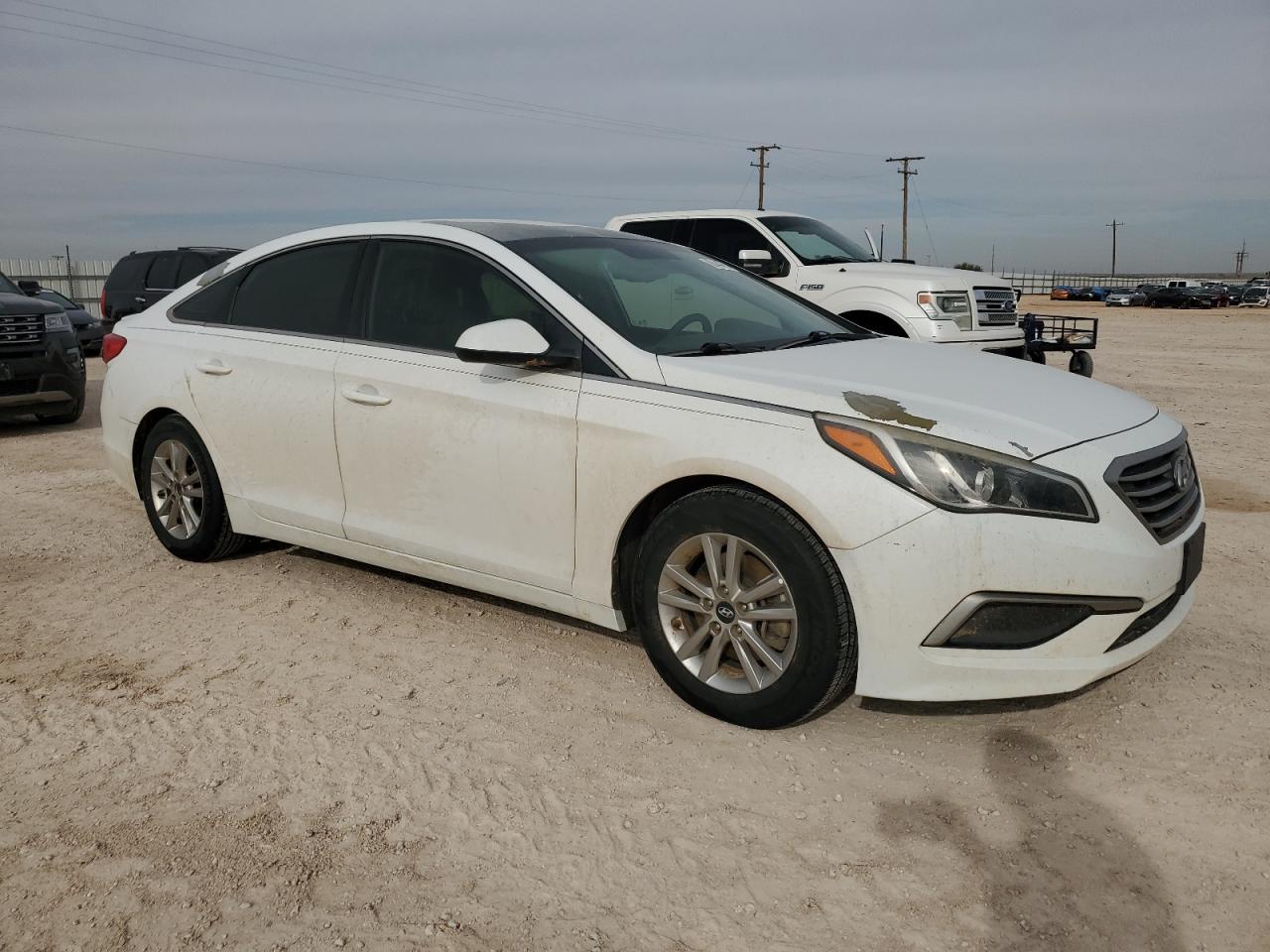 2017 Hyundai Sonata VIN 5NPE24AF5HH553204 Copart auction photo, water/flood damage thumbnail 4