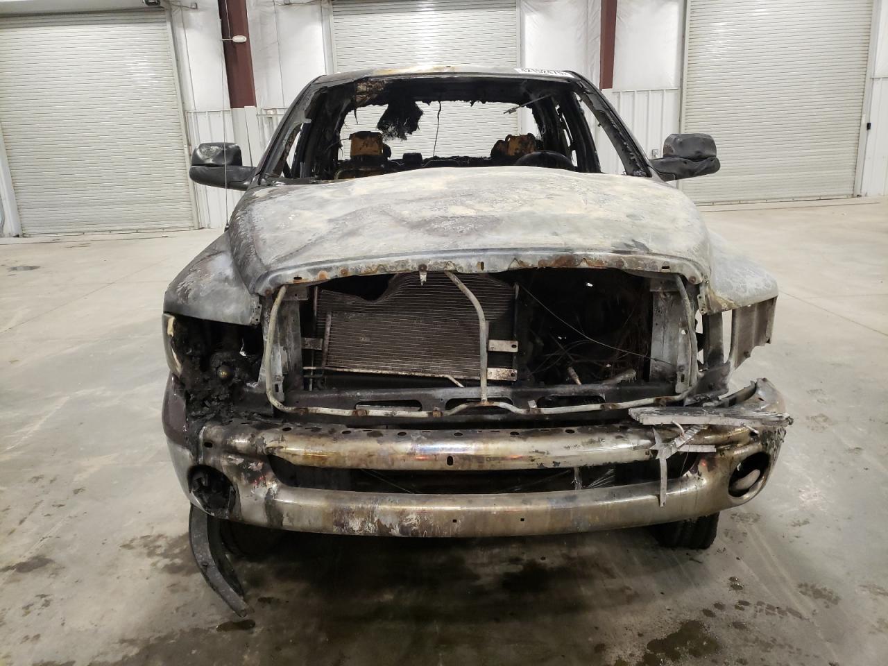 2004 Dodge RAM VIN 3D7KU28D84G161266 Copart auction photo, burn damage thumbnail 5