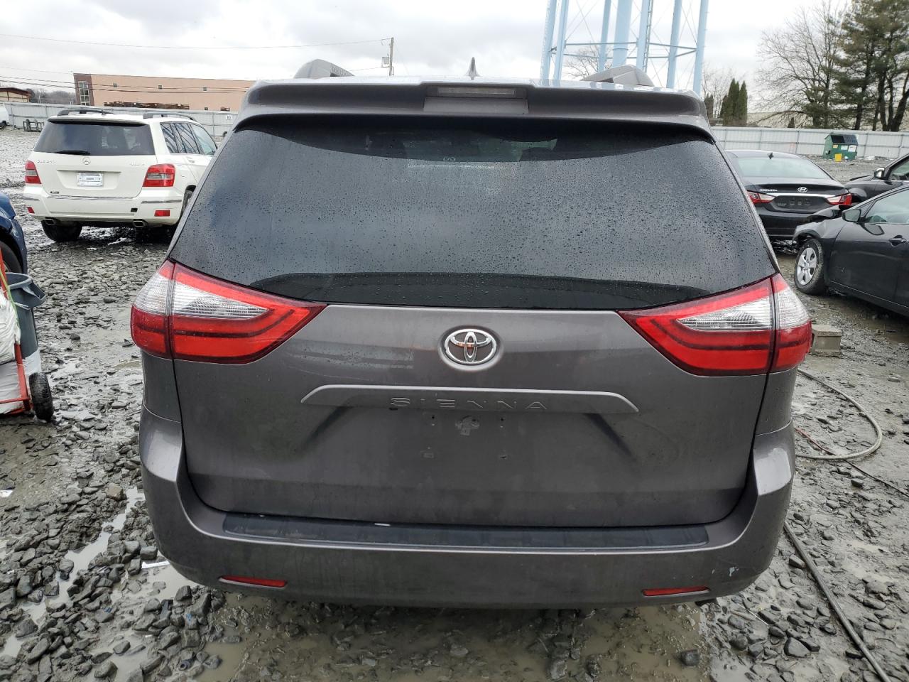 2020 Toyota Sienna VIN 5TDDZ3DC3LS249875 Copart auction photo, front end damage thumbnail 6