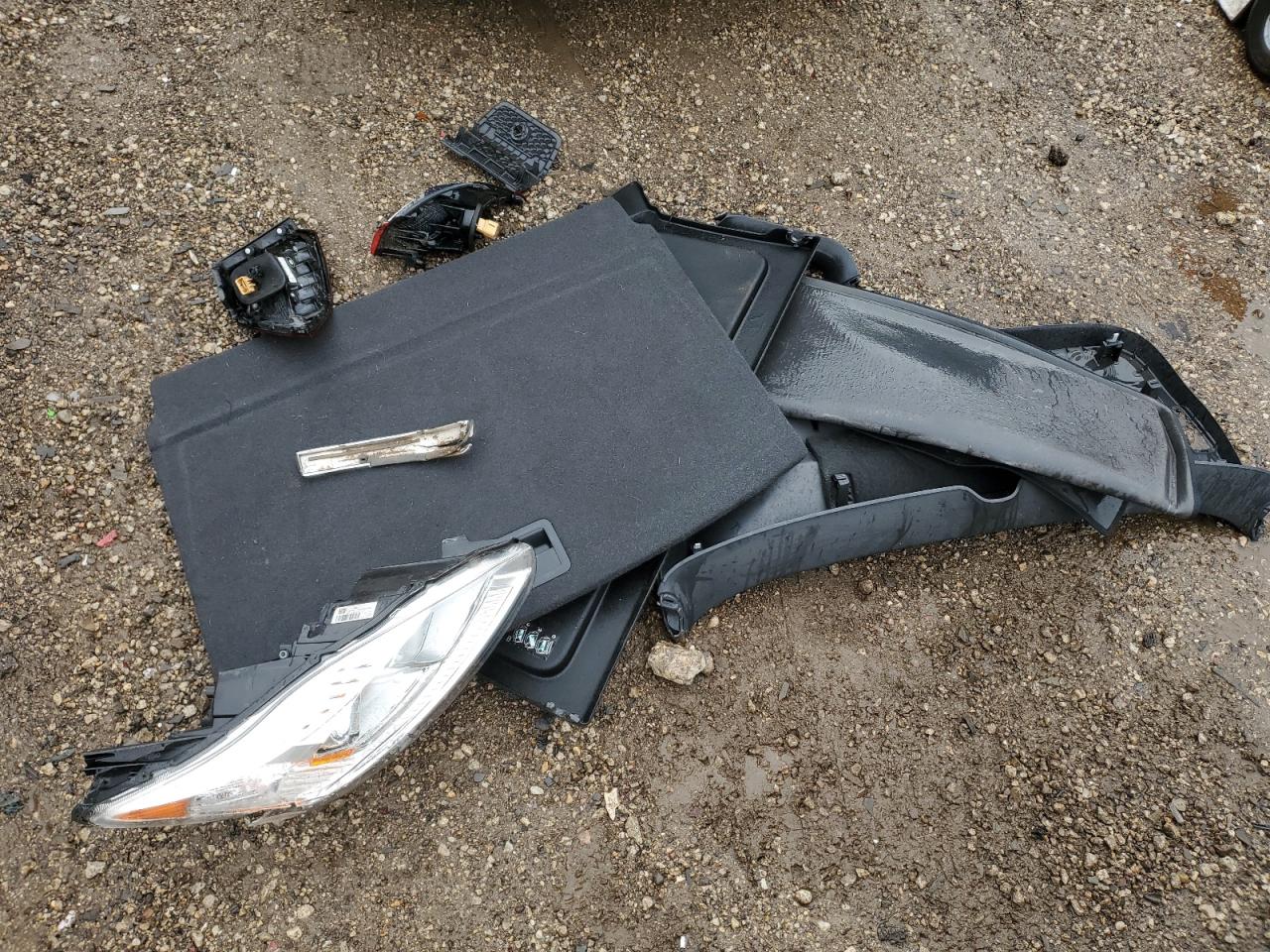 2018 Ford C-MAX VIN 1FADP5DUXJL103553 Copart auction photo, rear end damage thumbnail 12