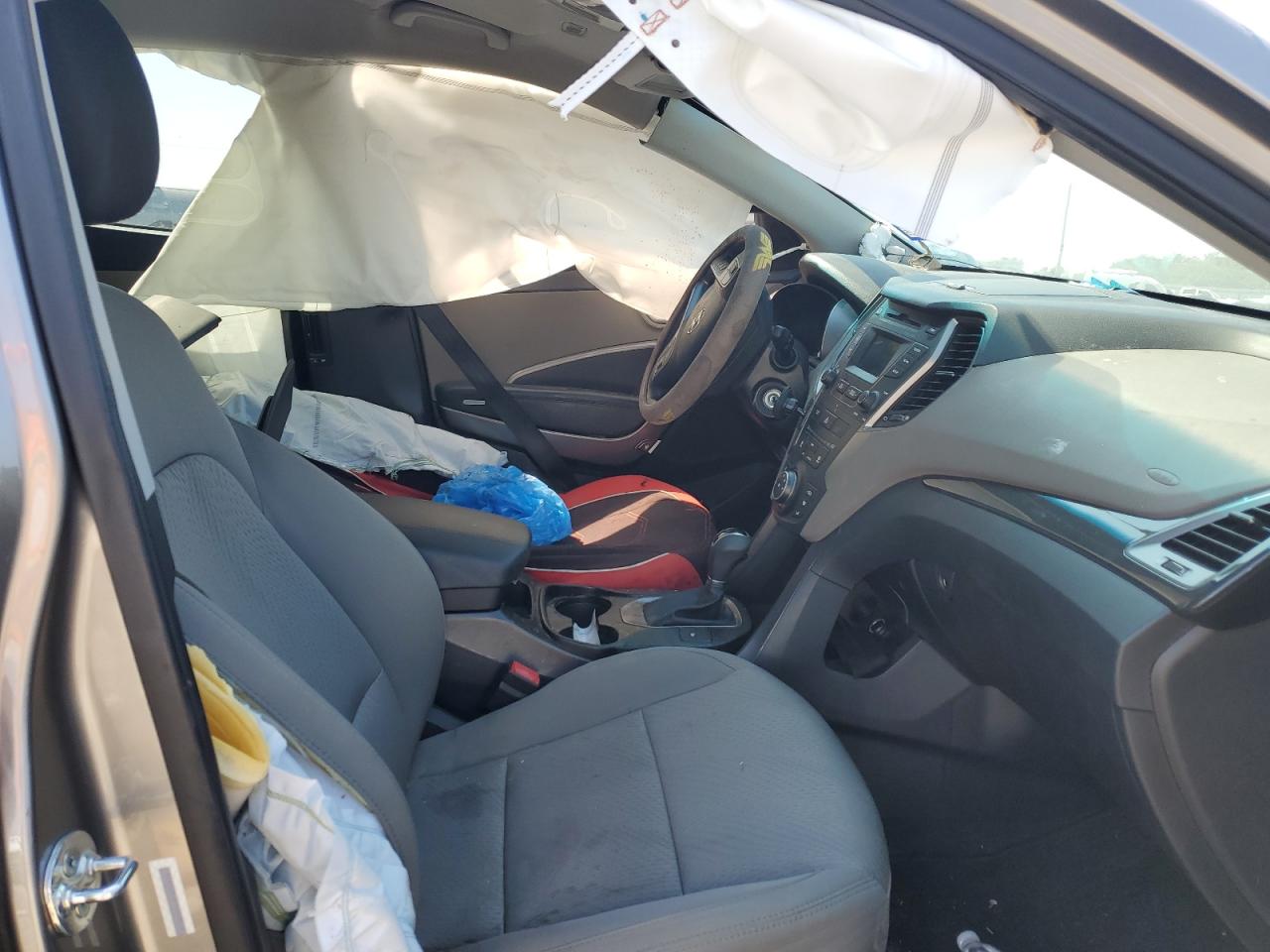 2015 Hyundai Santa Fe VIN 5XYZU3LB4FG238074 Copart auction photo, side damage thumbnail 7