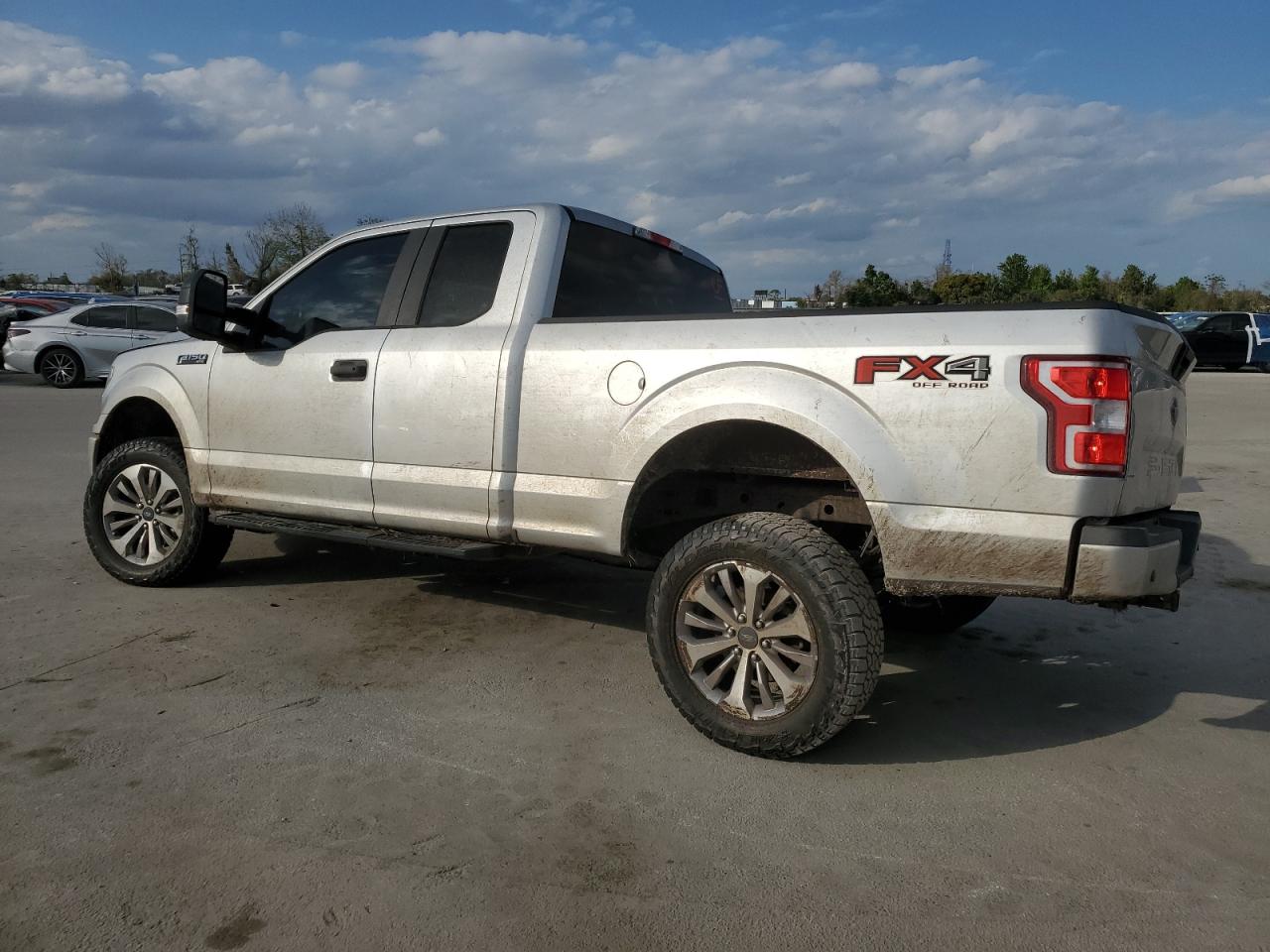 2018 Ford F-150 VIN 1FTFX1E54JFE39488 Copart auction photo, front end damage thumbnail 2