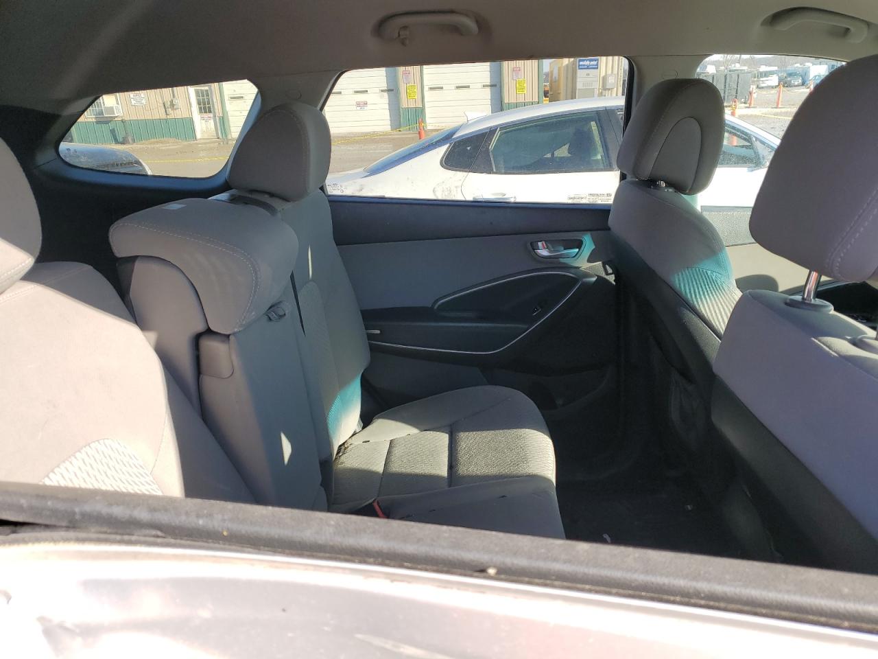 2016 Hyundai Santa Fe VIN KM8SMDHFXGU147941 Copart auction photo, all over damage thumbnail 11