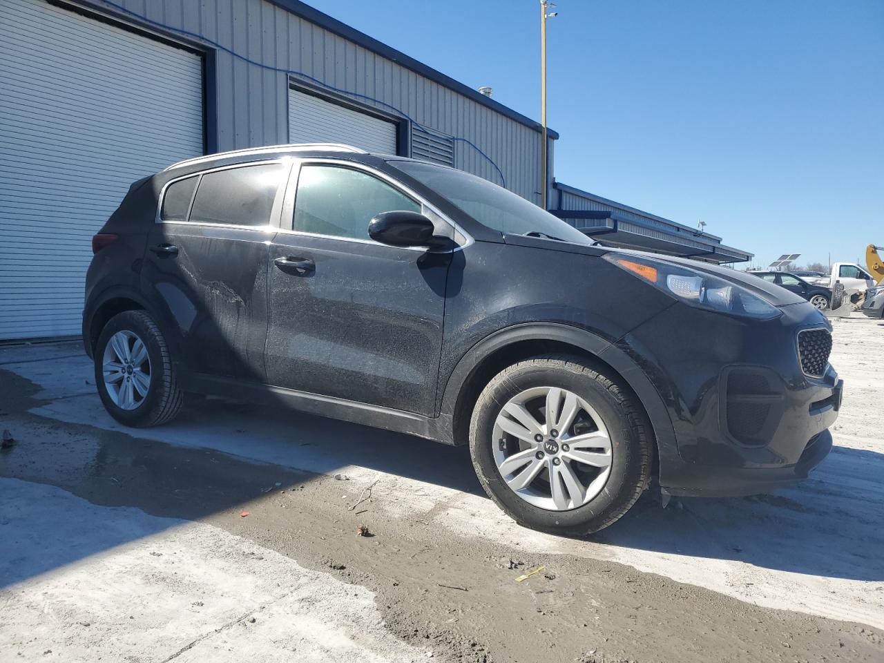 2019 KIA Sportage VIN KNDPM3AC8K7592142 Copart auction photo, front end / minor dent/scratches damage thumbnail 4