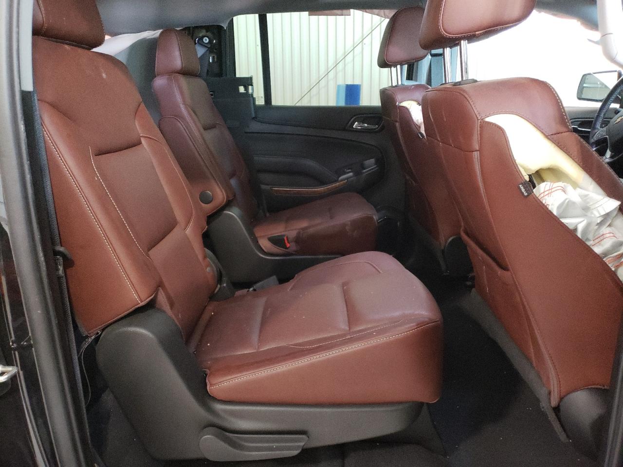 2019 Chevrolet Suburban VIN 1GNSKJKJ8KR302849 Copart auction photo, all over damage thumbnail 11
