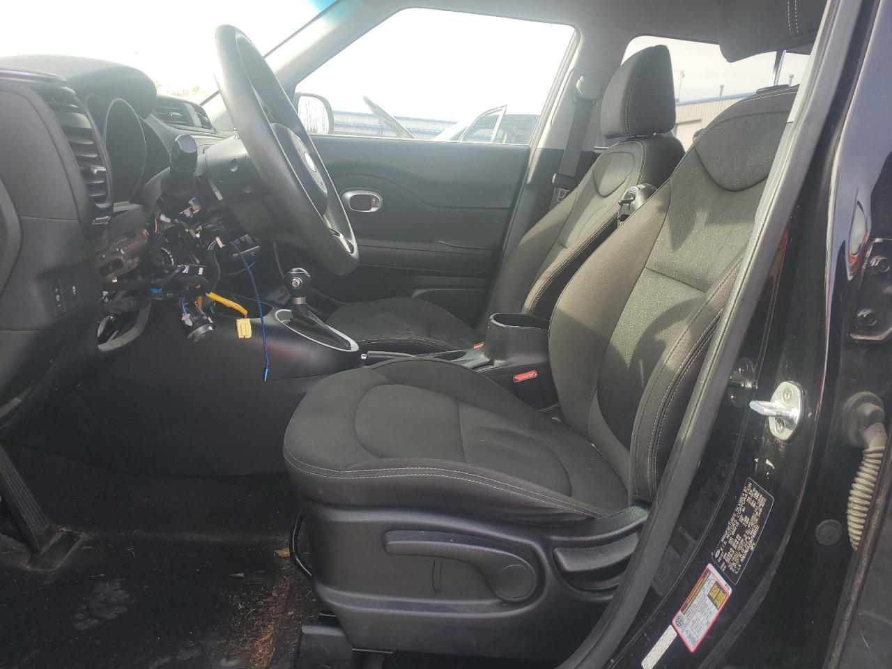 2017 KIA Soul VIN KNDJN2A23H7489112 Copart auction photo, front end / vandalism damage thumbnail 7