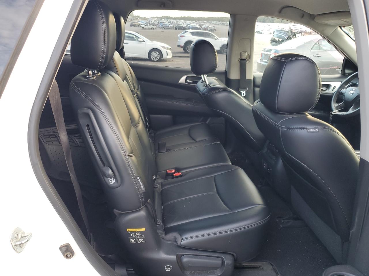 2018 Nissan Pathfinder VIN 5N1DR2MN1JC626063 Copart auction photo, side / front end damage thumbnail 11