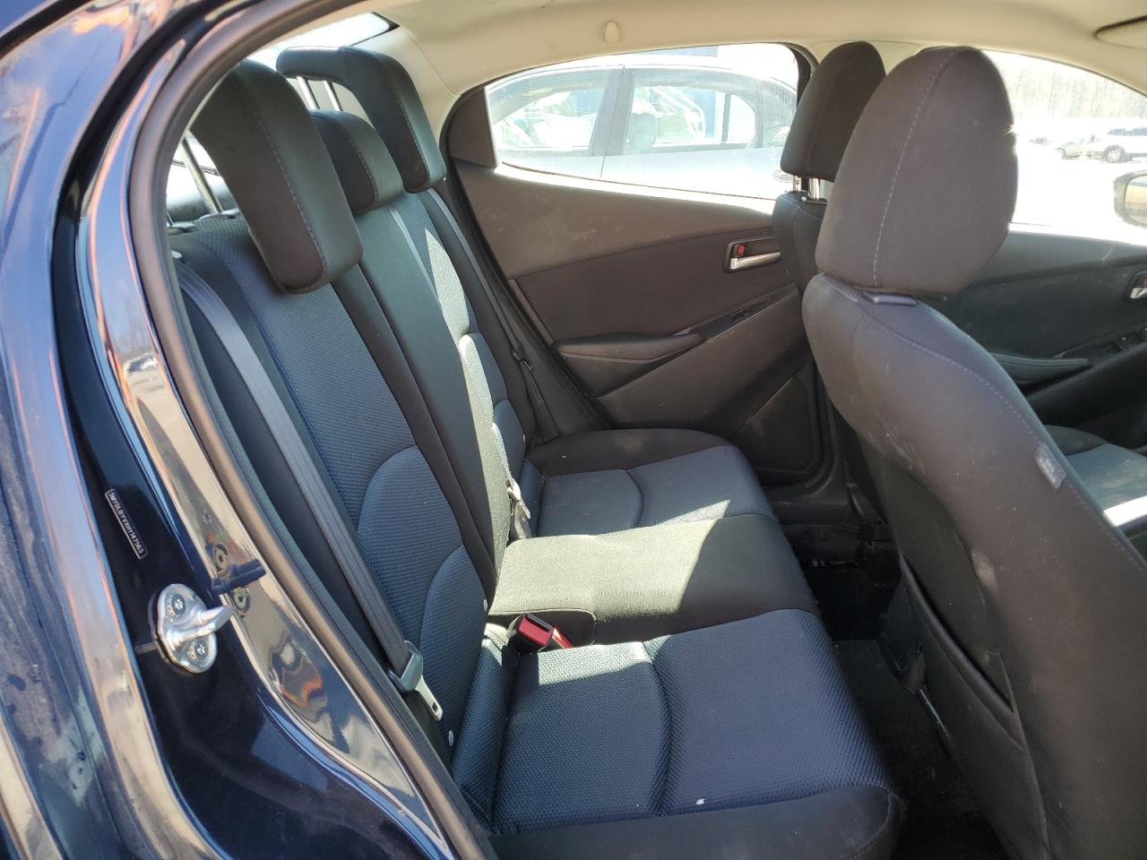2017 Toyota Yaris VIN 3MYDLBYVXHY147563 Copart auction photo, front end / side damage thumbnail 10