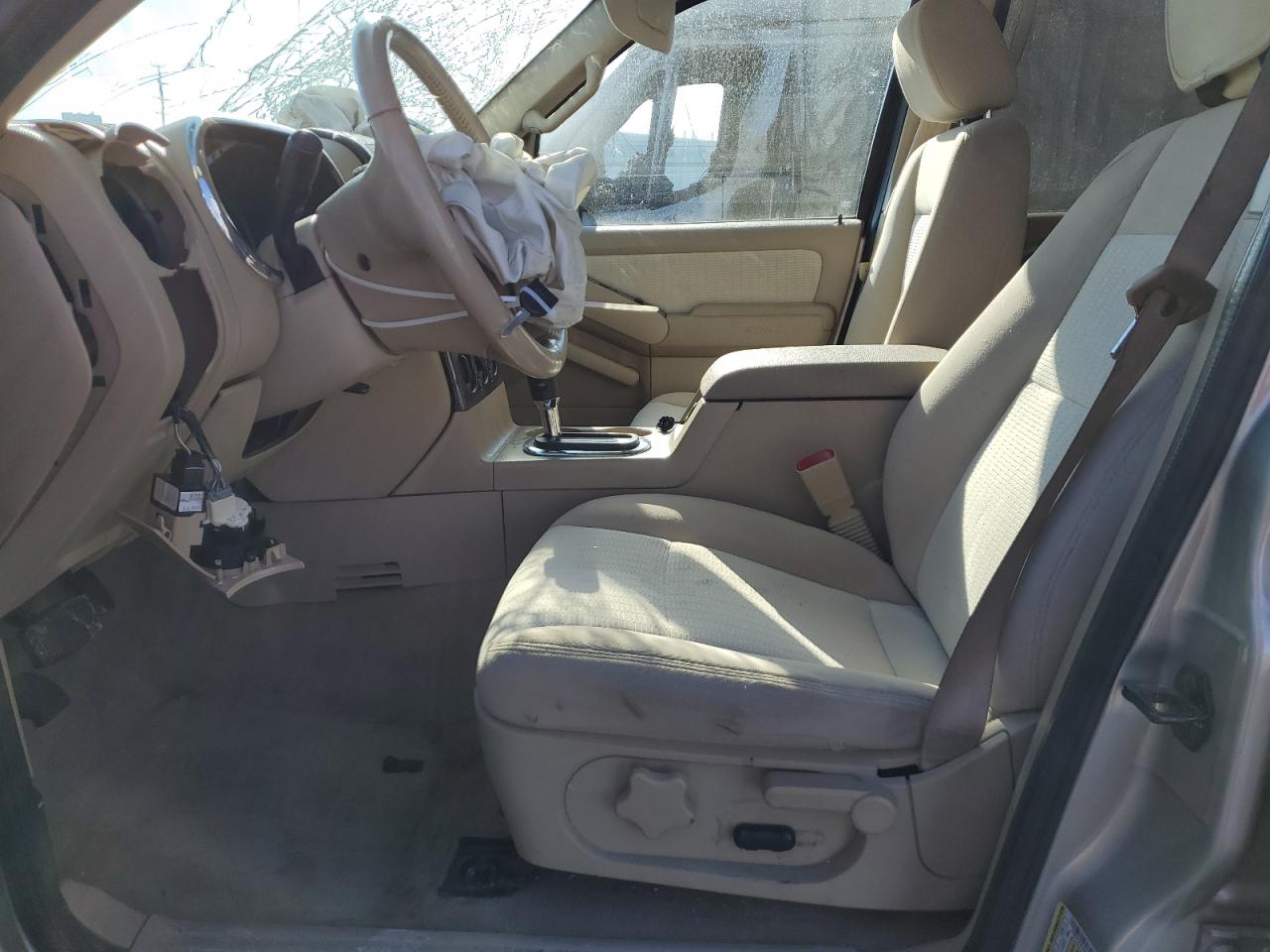 2006 Ford Explorer VIN 1FMEU73E86UA67713 Copart auction photo, front end damage thumbnail 7