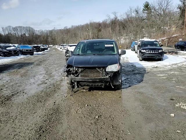 2013 Chrysler Town & Country VIN 2C4RC1BG4DR755033 Copart auction photo, front end damage thumbnail 12