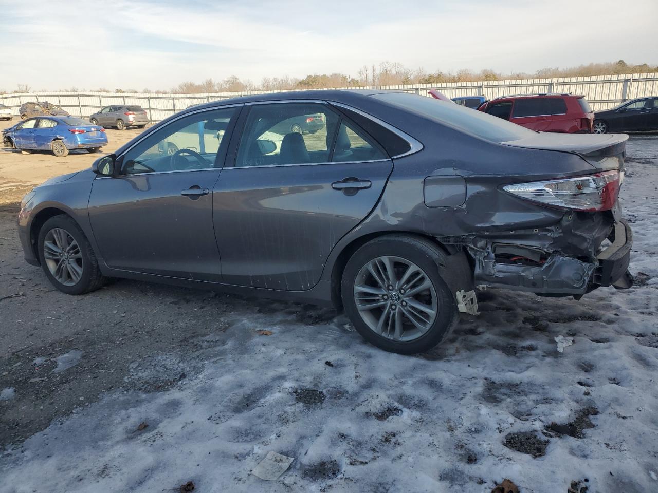 2016 Toyota Camry VIN 4T1BF1FK0GU131935 Copart auction photo, rear end / minor dent/scratches damage thumbnail 2