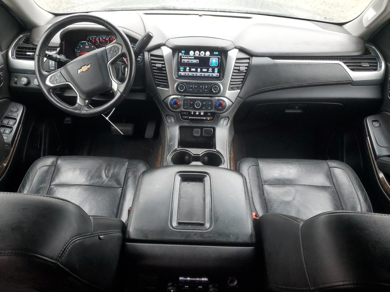 2019 Chevrolet Suburban VIN 1GNSKHKC4KR126599 Copart auction photo, rear end damage thumbnail 8