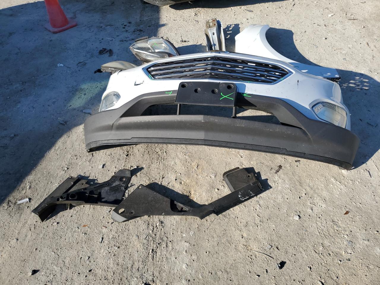 2017 Chevrolet Equinox VIN 2GNALCEK4H1612622 Copart auction photo, front end damage thumbnail 13
