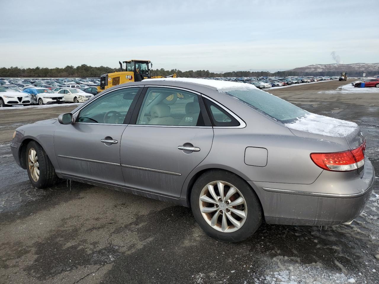 2007 Hyundai Azera VIN KMHFC46FX7A176445 Copart auction photo, side / rear end damage thumbnail 2