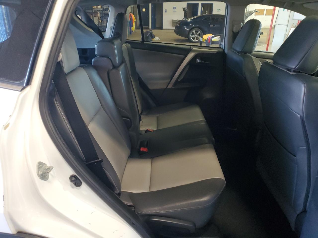 2015 Toyota RAV 4 VIN 2T3DFREV6FW386775 Copart auction photo, front end damage thumbnail 11