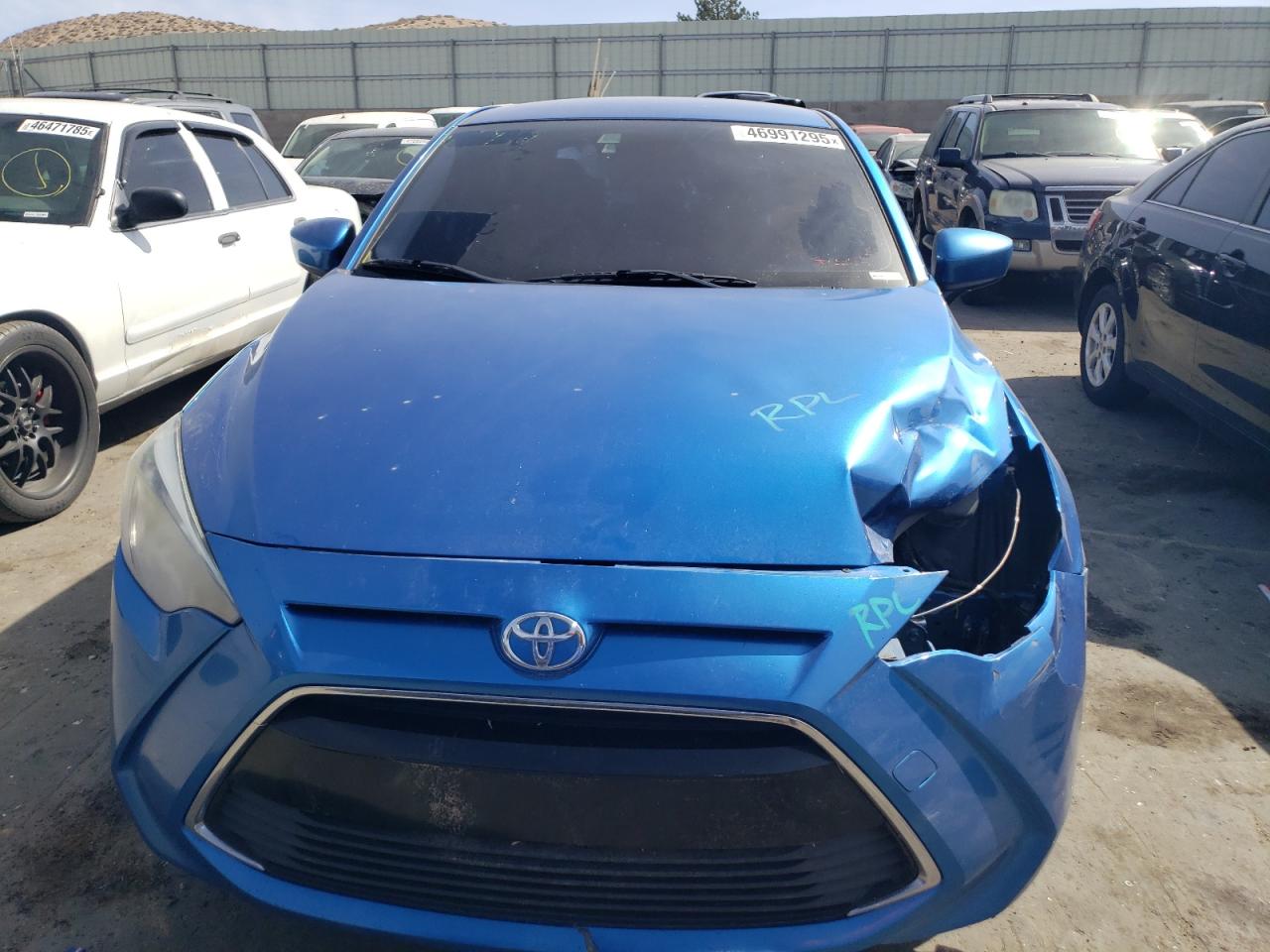 2017 Toyota Yaris VIN 3MYDLBYV3HY160946 Copart auction photo, front end damage thumbnail 5
