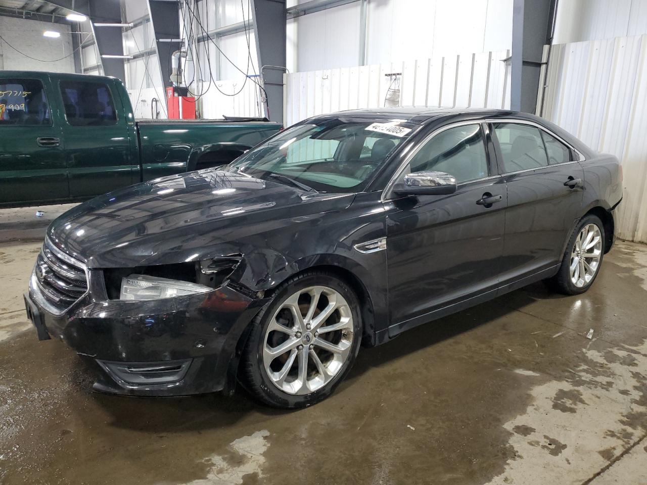 2013 Ford Taurus VIN 1FAHP2F83DG192847