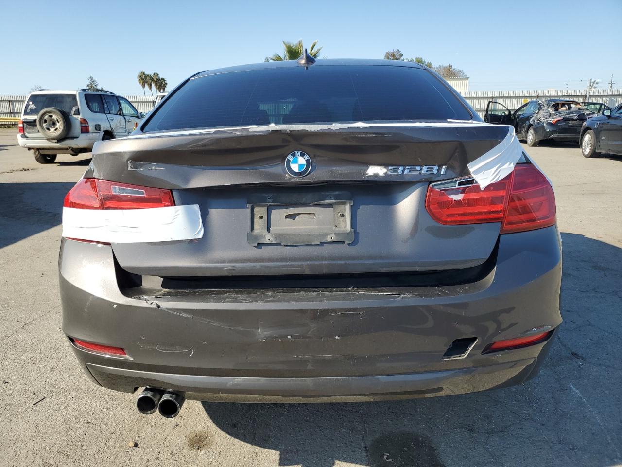 2013 BMW 3er VIN WBA3C1C55DF438238 Copart auction photo, all over / undercarriage damage thumbnail 6