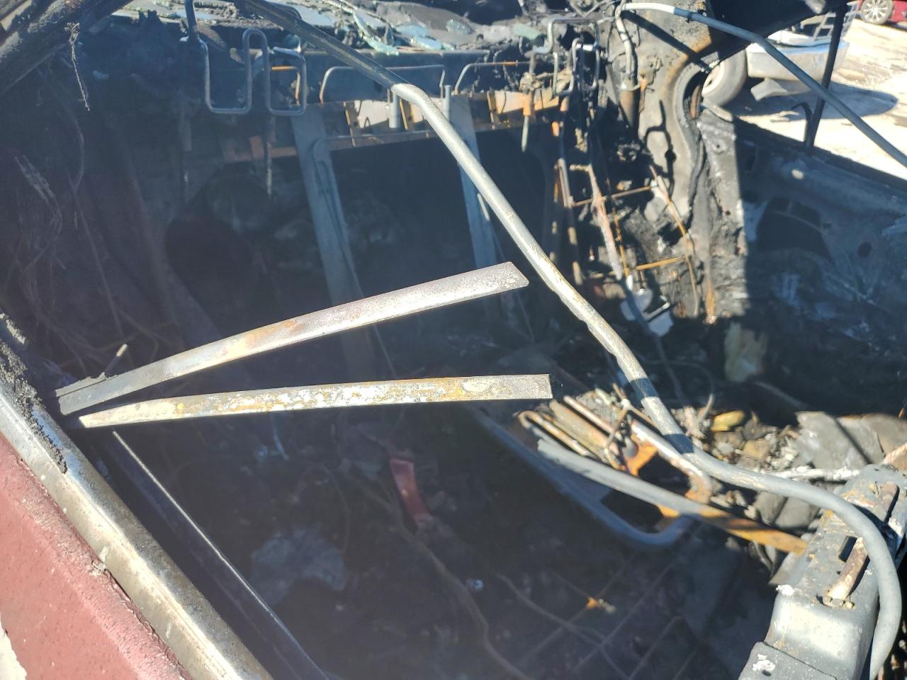 2009 Cadillac STS VIN 1G6DZ67A390173763 Copart auction photo, burn / mechanical damage thumbnail 11