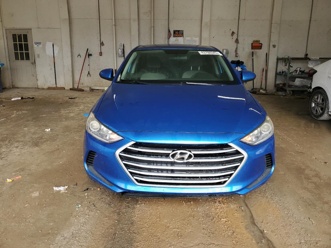 2017 Hyundai Elantra VIN 5NPD84LF7HH189889 Copart auction photo, vandalism / minor dent/scratches damage thumbnail 5