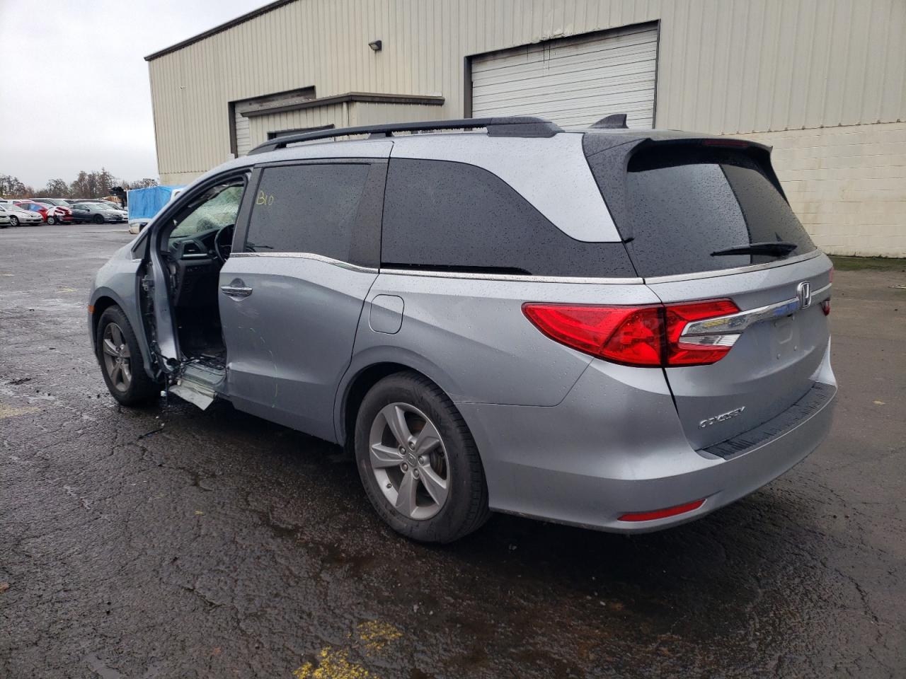 2019 Honda Odyssey VIN 5FNRL6H70KB097109 Copart auction photo, side damage thumbnail 2