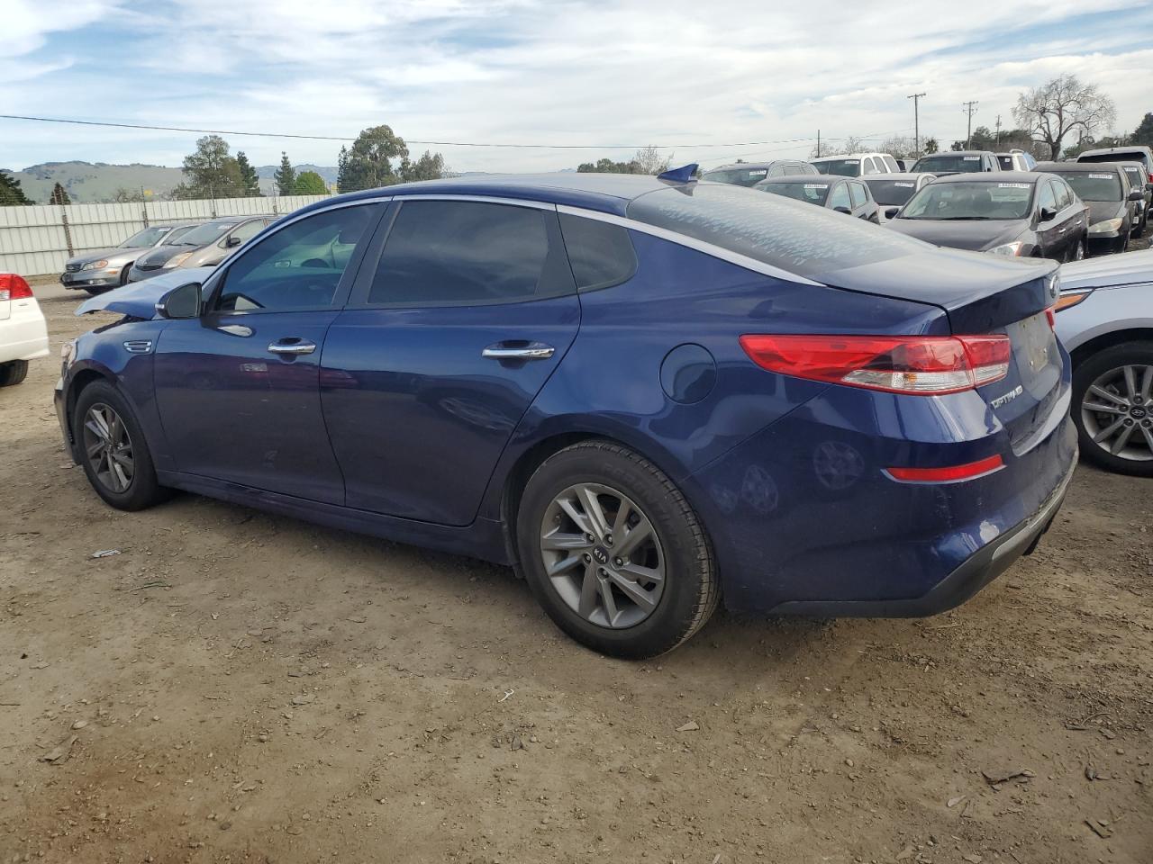 2019 KIA Optima VIN 5XXGT4L36KG338376 Copart auction photo, front end damage thumbnail 2