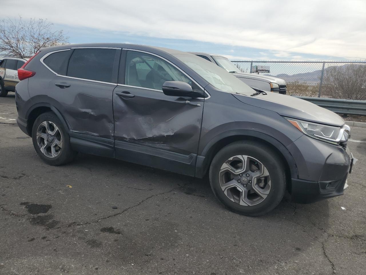 2018 Honda CR-V VIN 7FARW1H58JE018300 Copart auction photo, side damage thumbnail 4