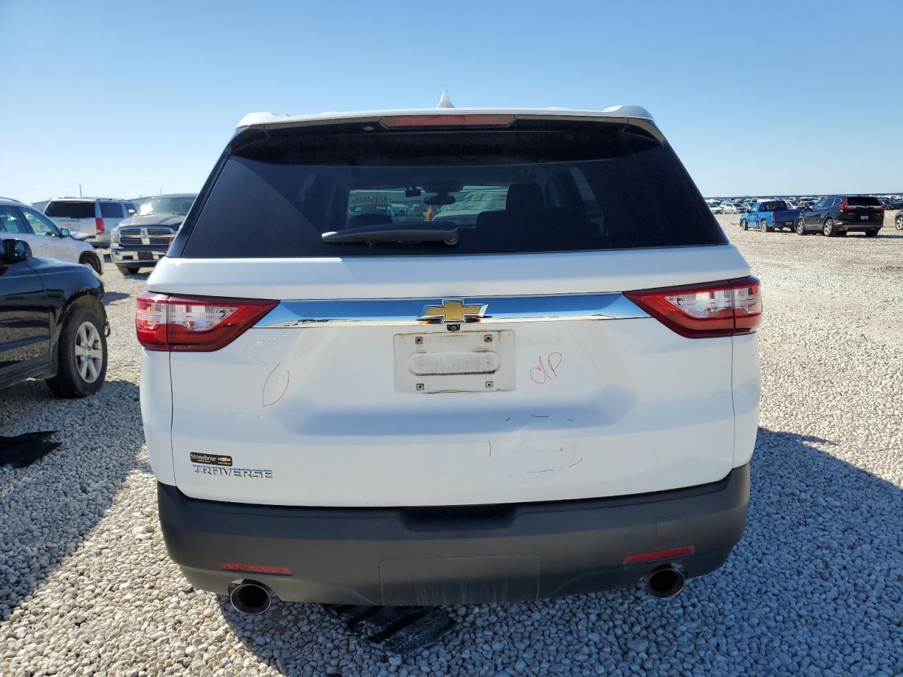 2020 Chevrolet Traverse VIN 1GNERFKWXLJ257169 Copart auction photo, front end damage thumbnail 6