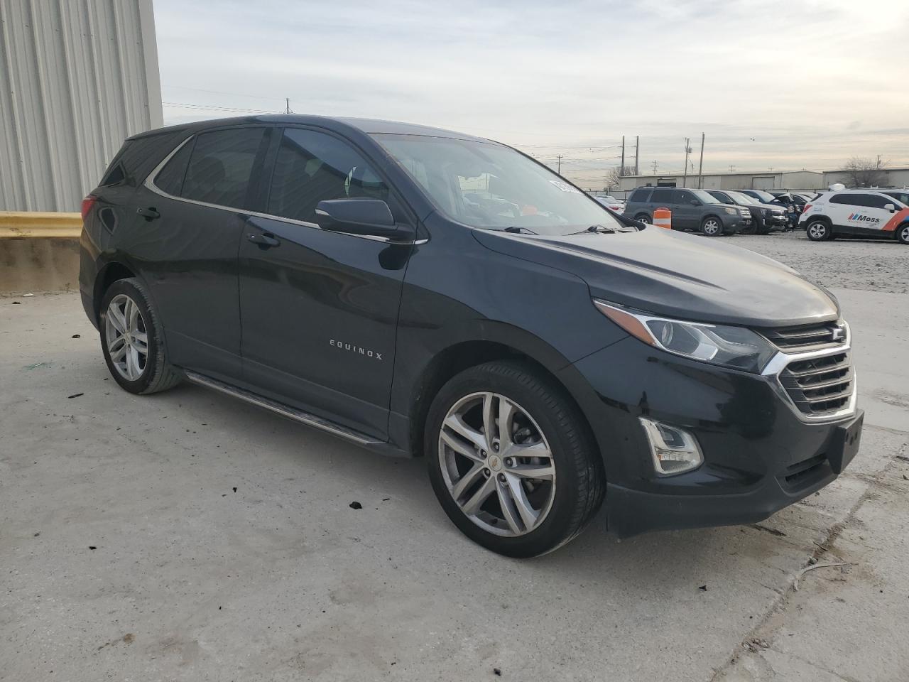 2019 Chevrolet Equinox VIN 2GNAXKEV0K6102237 Copart auction photo, side / minor dent/scratches damage thumbnail 4