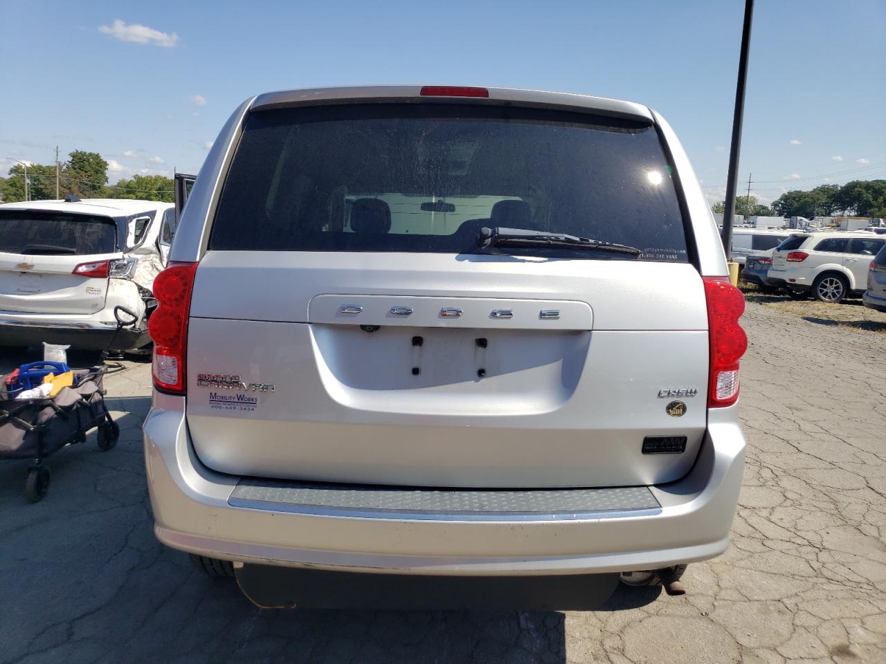 2011 Dodge Caravan VIN 2D4RN5DG7BR690435 Copart auction photo, normal wear damage thumbnail 6