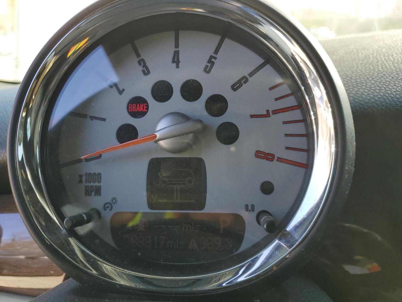 2008 MINI Cooper VIN WMWMF33508TT66699 Copart auction photo, side / mechanical damage thumbnail 9