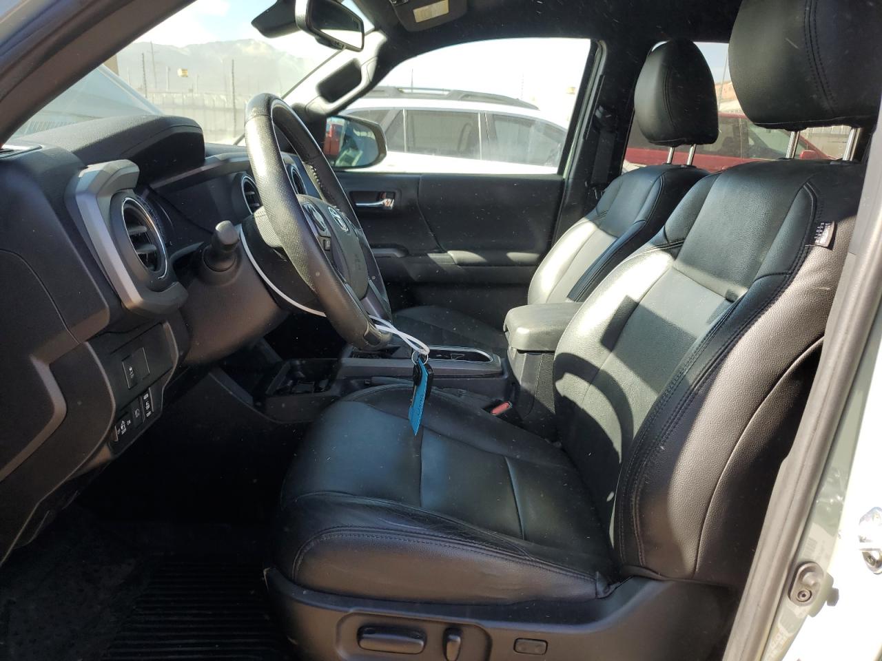 2022 Toyota Tacoma VIN 3TMCZ5AN5NM509015 Copart auction photo, front end / rear end damage thumbnail 7