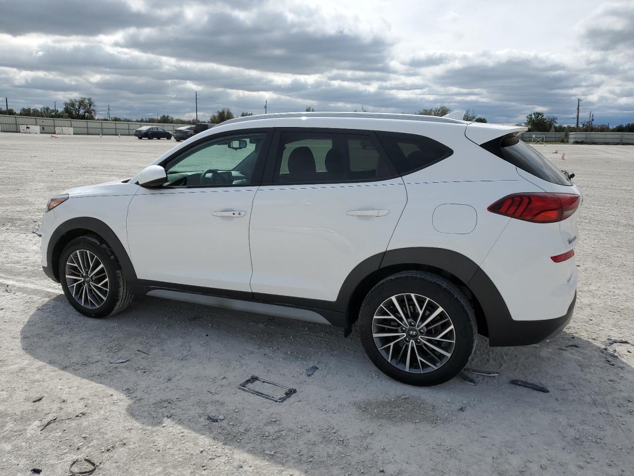 2019 Hyundai Tucson VIN KM8J33AL9KU055317 Copart auction photo, minor dent/scratches damage thumbnail 2