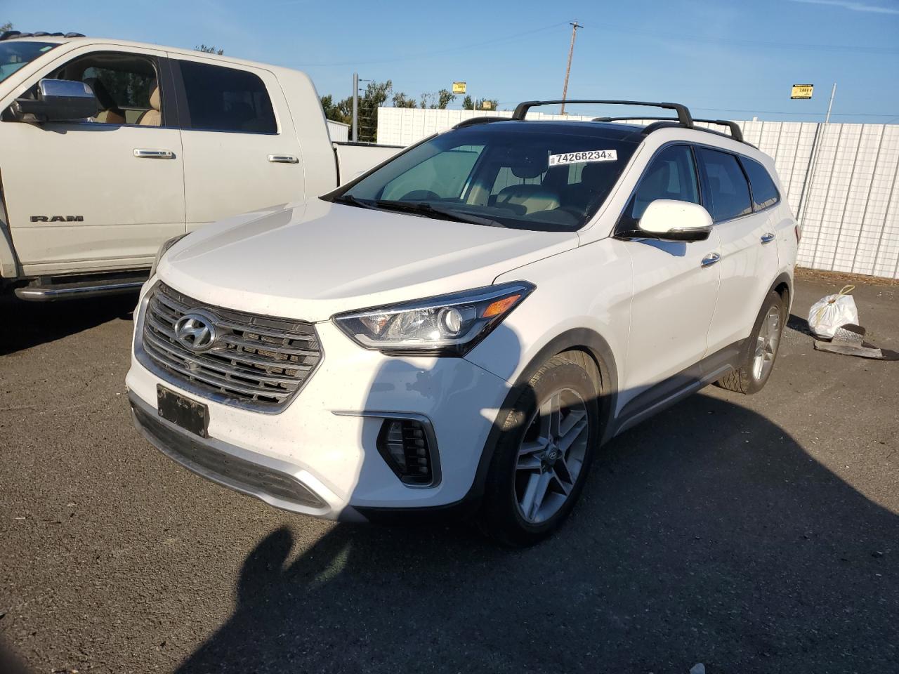 2017 Hyundai Santa Fe VIN KM8SRDHF0HU236758