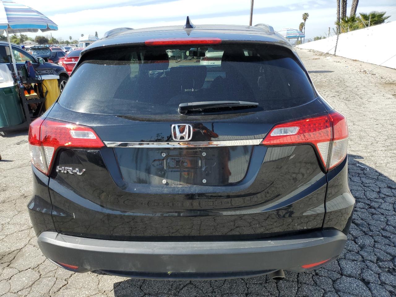 2021 Honda HR-V VIN 3CZRU5H58MM703531 Copart auction photo, front end / minor dent/scratches damage thumbnail 6