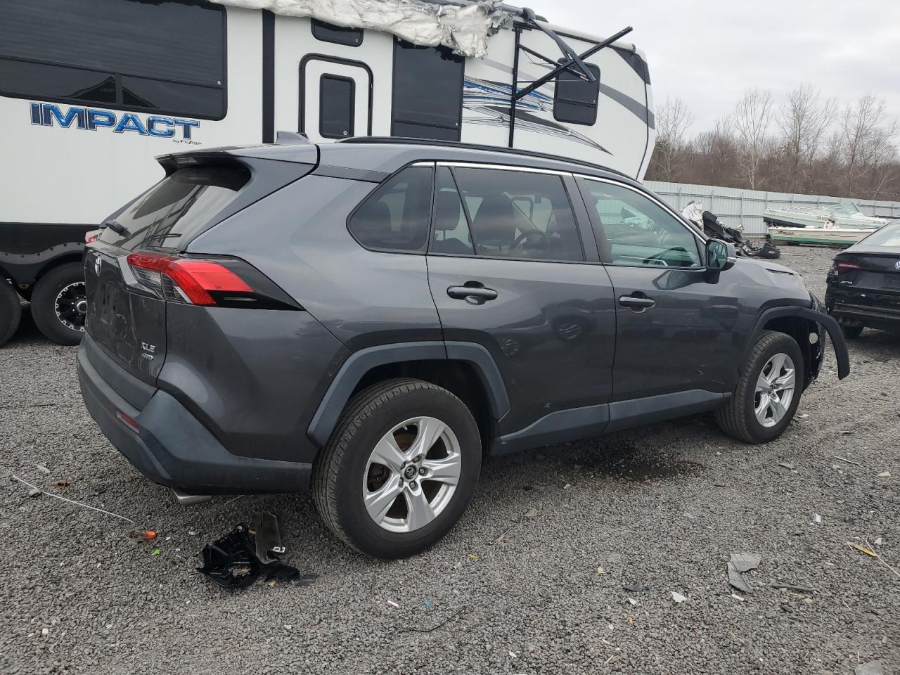 2019 Toyota RAV 4 VIN 2T3P1RFV2KC009219 Copart auction photo, front end damage thumbnail 3