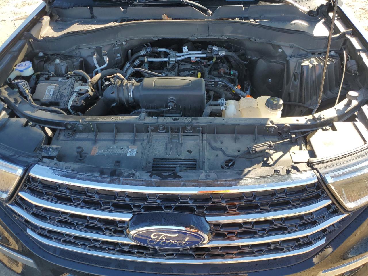 2021 Ford Explorer VIN 1FMSK7DH5MGC18293 Copart auction photo, rear end damage thumbnail 12