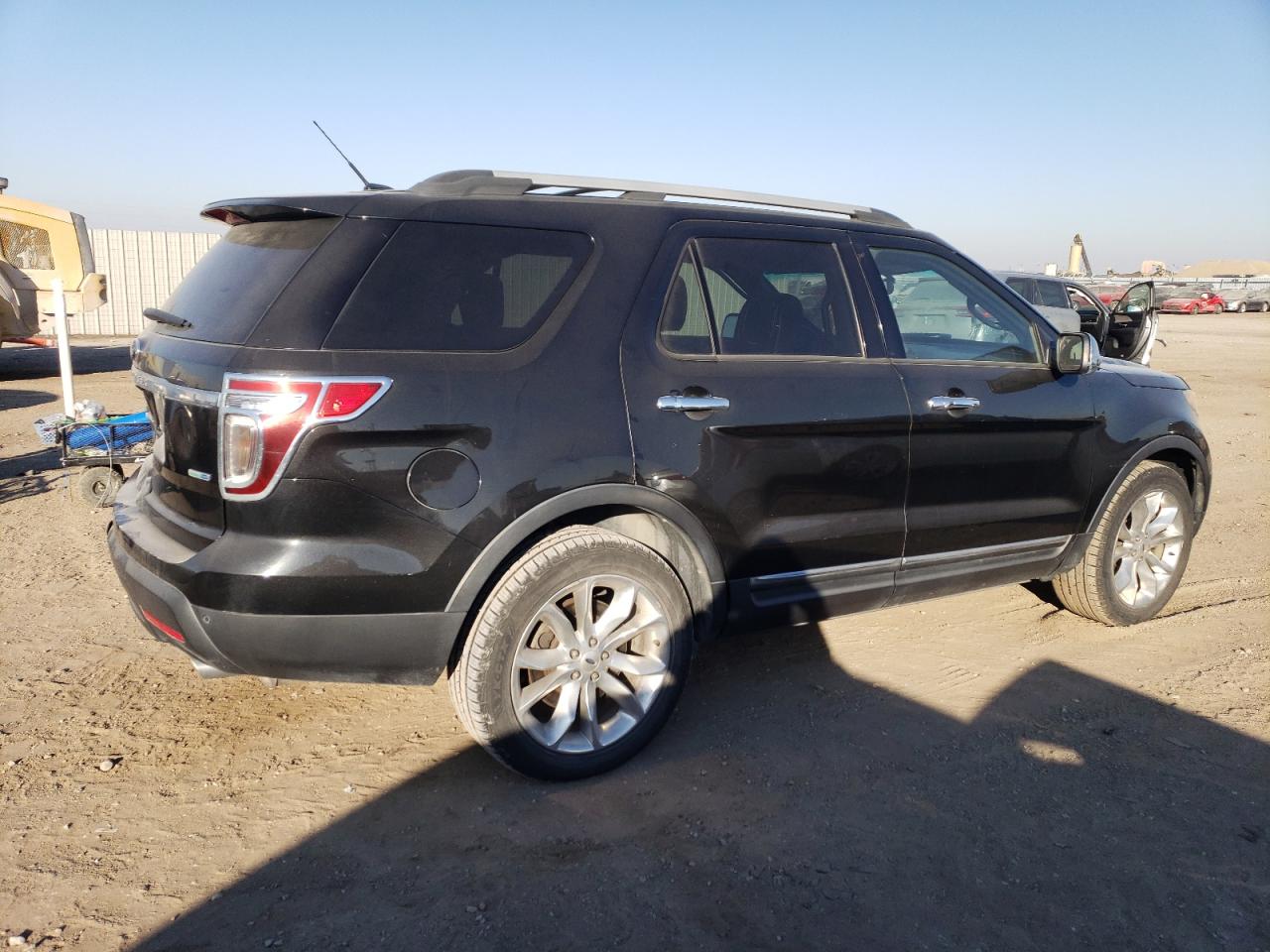 2013 Ford Explorer VIN 1FM5K8F82DGB93420 Copart auction photo, rear end / hail damage thumbnail 3