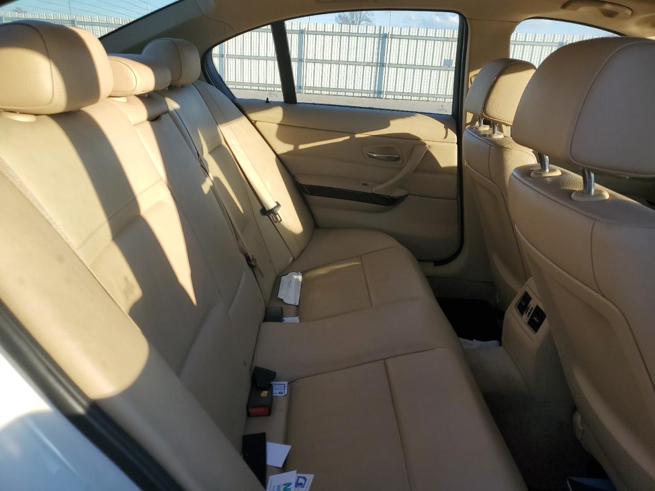 2011 BMW 3er VIN WBAPH7C55BE683212 Copart auction photo, front end damage thumbnail 9