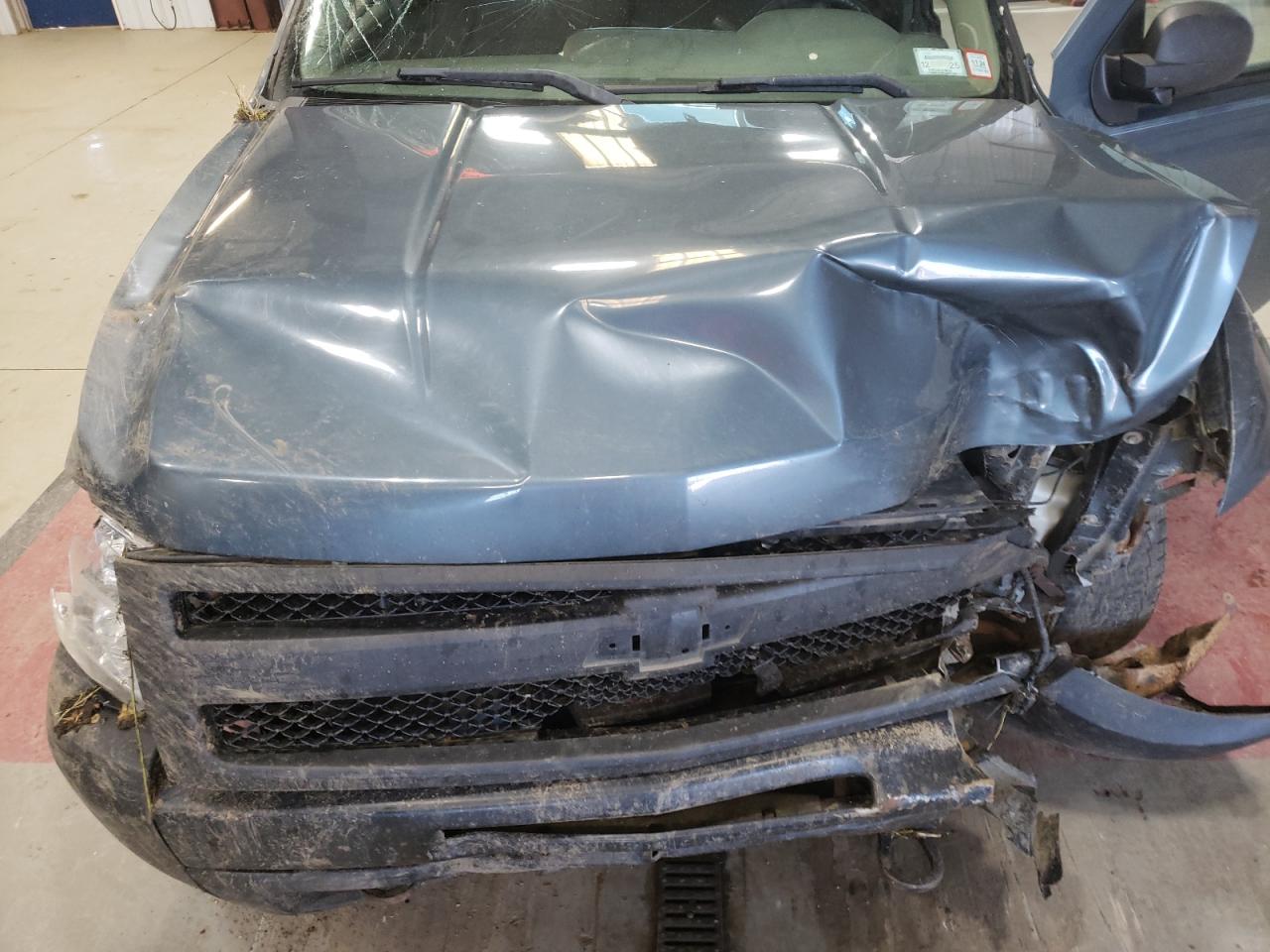 2012 Chevrolet Silverado VIN 1GCRKPE05CZ136630 Copart auction photo, front end damage thumbnail 12