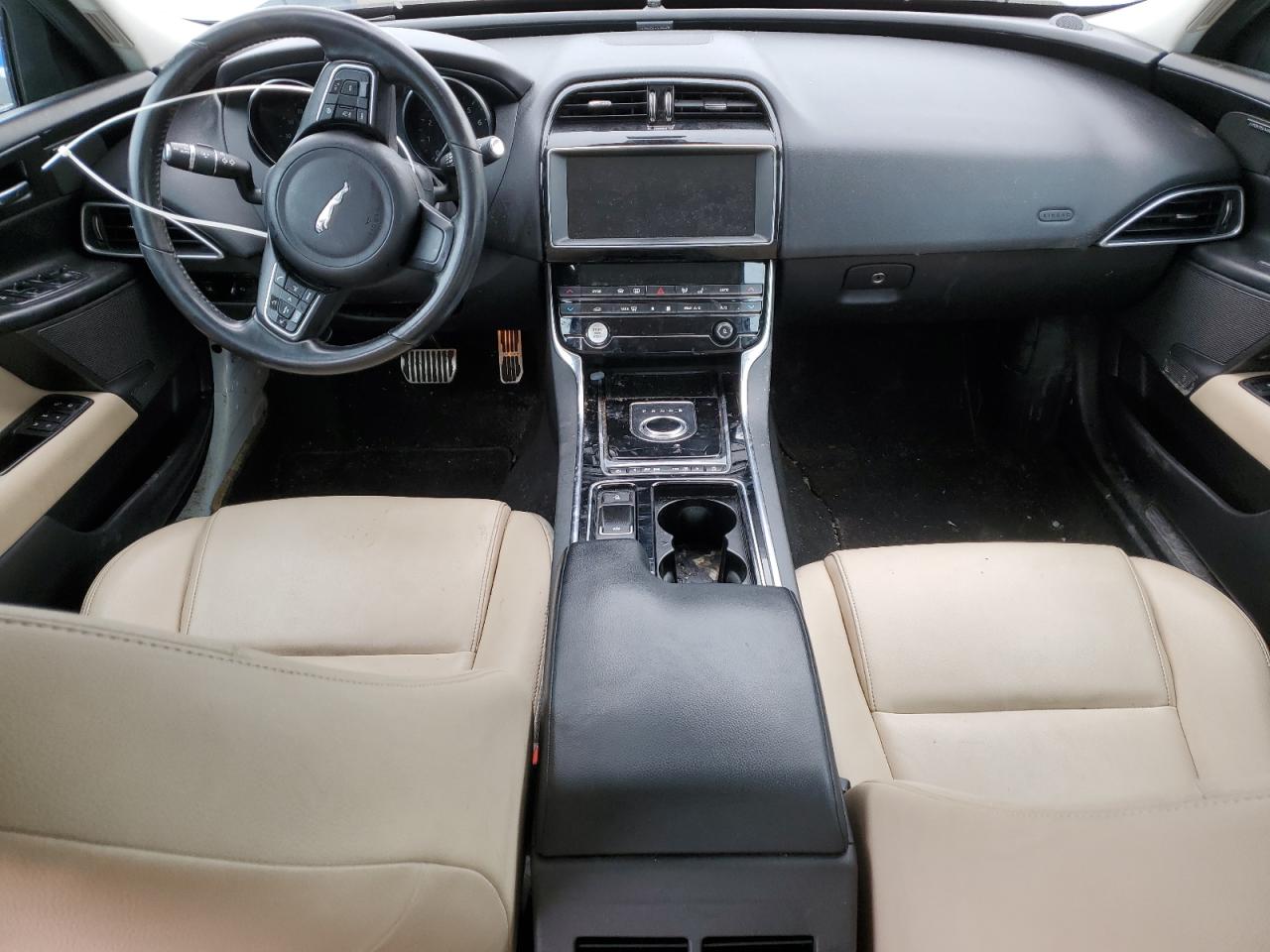 2019 Jaguar XE VIN SAJAJ4FX0KCP50143 Copart auction photo, front end / side damage thumbnail 8