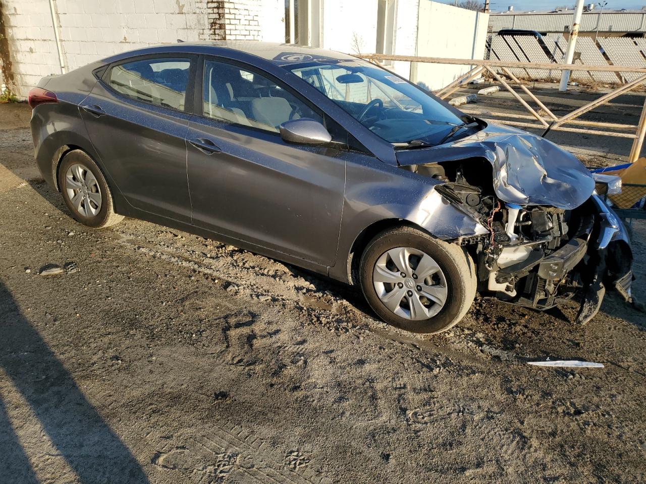 2016 Hyundai Elantra VIN KMHDH4AE5GU643826 Copart auction photo, frame damage / front end damage thumbnail 4