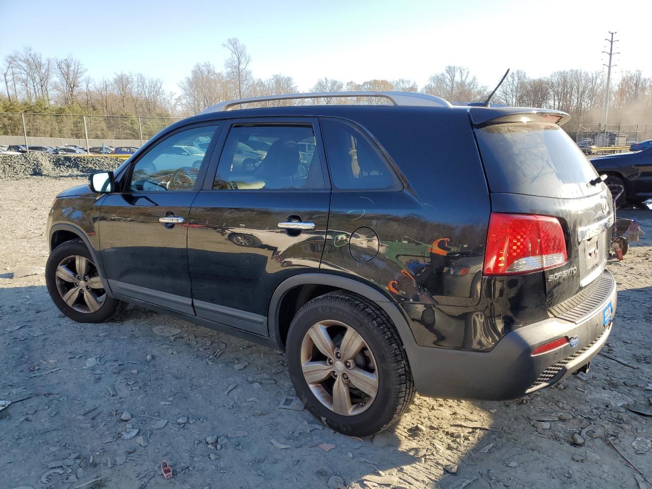 2013 KIA Sorento VIN 5XYKU4A23DG400851 Copart auction photo, minor dent/scratches damage thumbnail 2