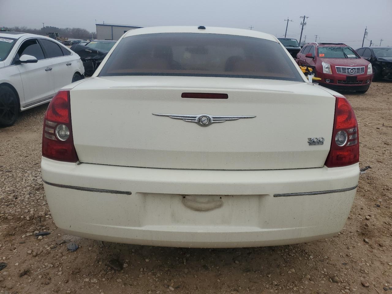 2010 Chrysler 300 VIN 2C3CA5CV8AH221801 Copart auction photo, minor dent/scratches damage thumbnail 6