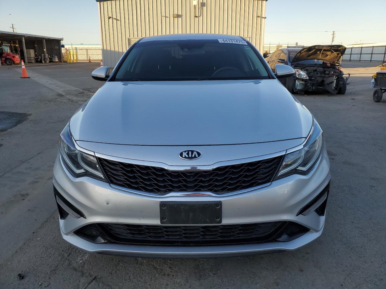 2019 KIA Optima VIN 5XXGT4L39KG369265 Copart auction photo, rear end damage thumbnail 5