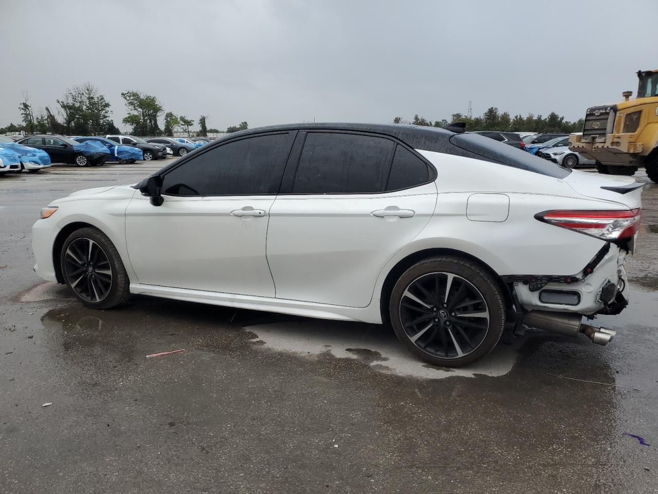 2020 Toyota Camry VIN 4T1KZ1AK6LU034036 Copart auction photo, rear end damage thumbnail 2