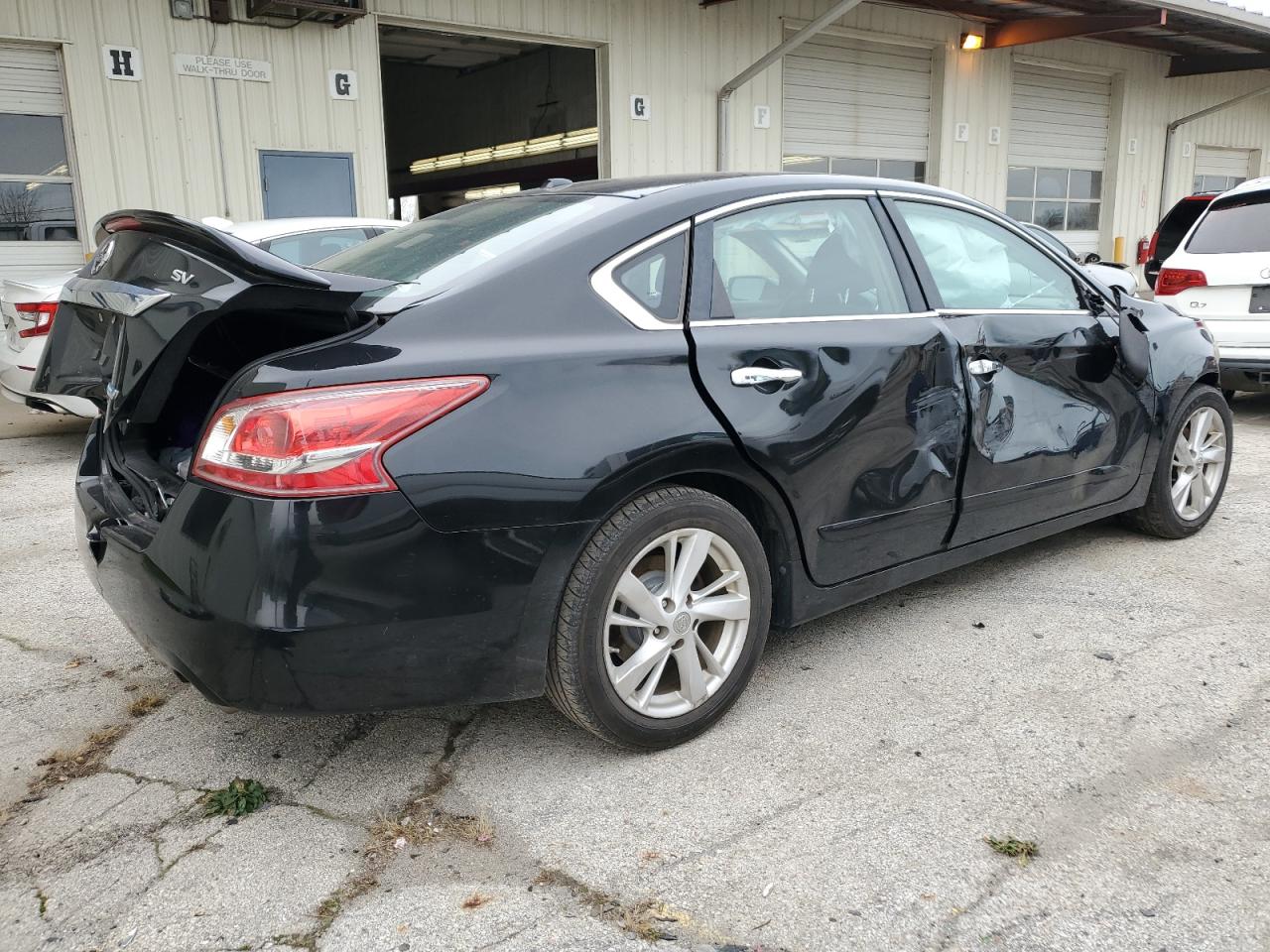 2013 Nissan Altima VIN 1N4AL3AP3DC165706 Copart auction photo, frame damage / all over damage thumbnail 3